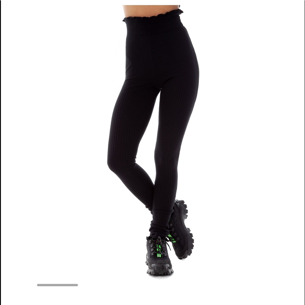 ARE YOU AM I tiiu leggings